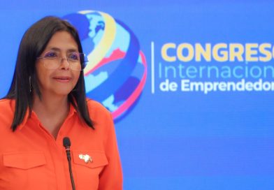 Delcy Rodríguez inauguró desde China el I Congreso Internacional de Emprendedores en La Carlota