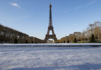 París amaneció con nieve este domingo