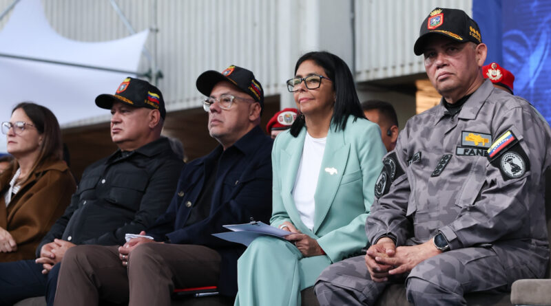 Delcy Rodríguez confirma la salida de Venezuela de la CPI y denuncia «instrumentación política» del organismo