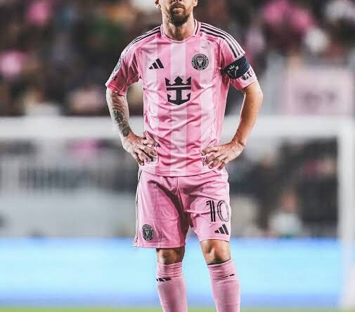 Lionel Messi encarna la maestría deportiva mediante una vigencia incuestionable.