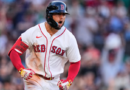 Wilyer Abreu brilló con un par de cuadrangulares