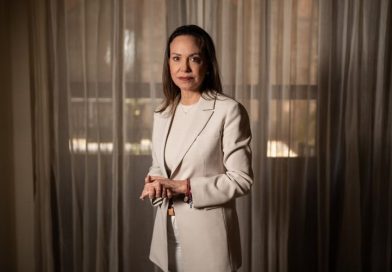 María Corina Machado afirma que EE.UU. la excluye de negociaciones políticas